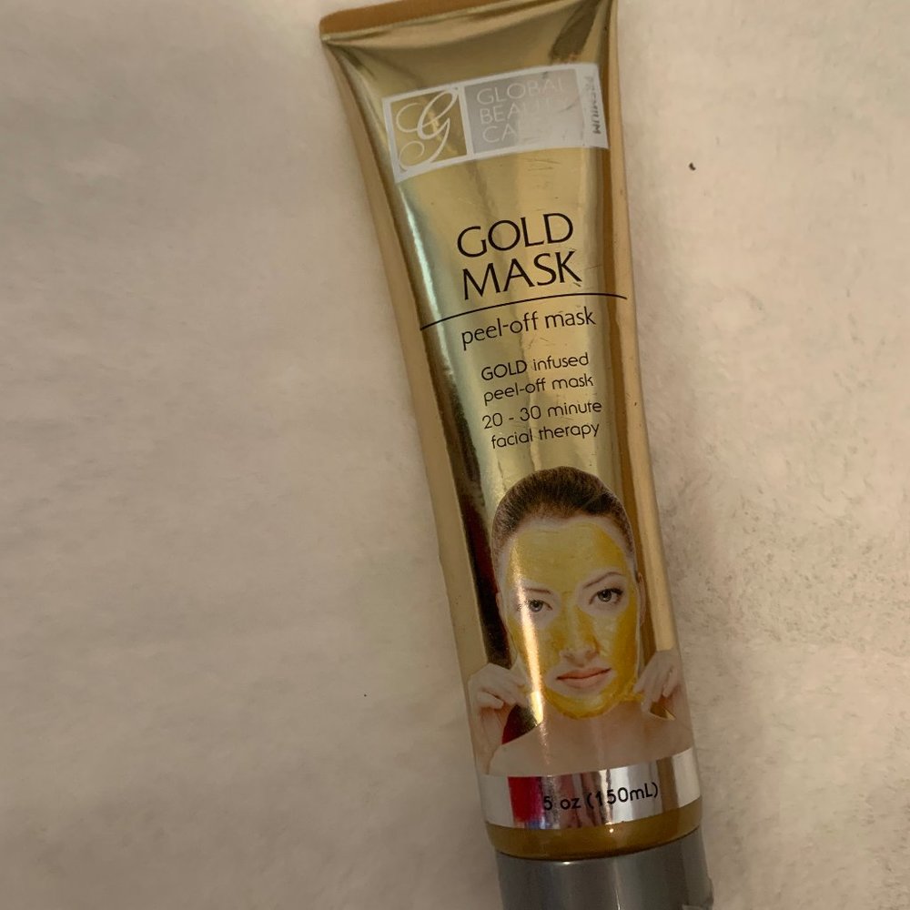 Global Beauty Care Gold Face Mask